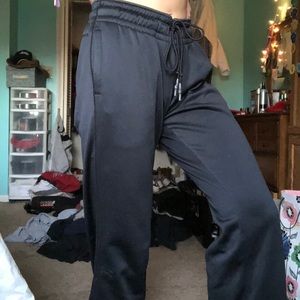 UNDERARMOUR DRI-FIT SWEATPANTS